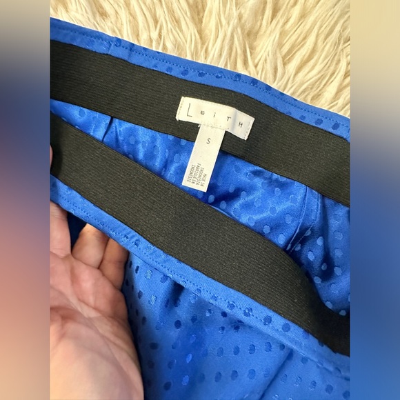 Blue midi length skirt - Picture 2 of 4